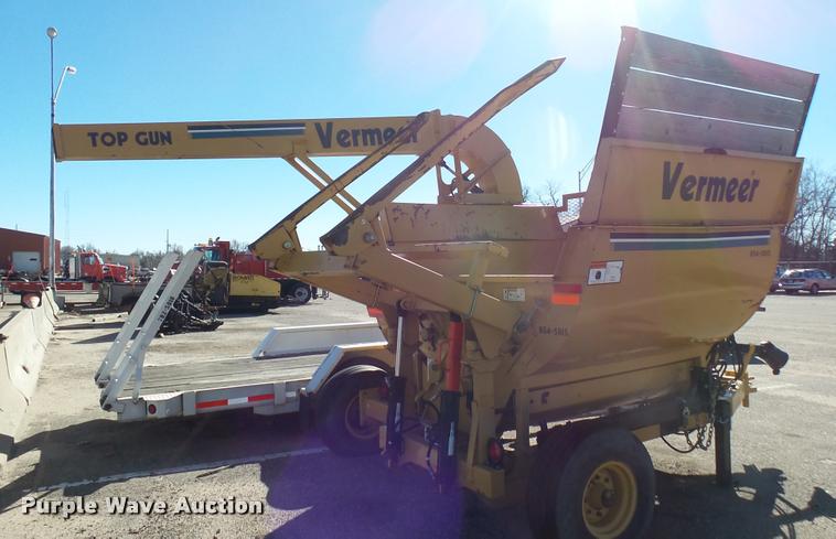 image for item L3967 2007 Vermeer Top Gun bale shredder