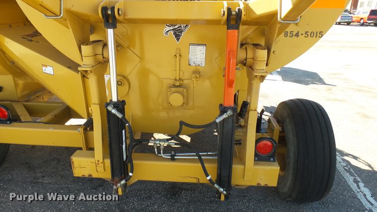 image for item L3967 2007 Vermeer Top Gun bale shredder