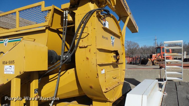 image for item L3967 2007 Vermeer Top Gun bale shredder