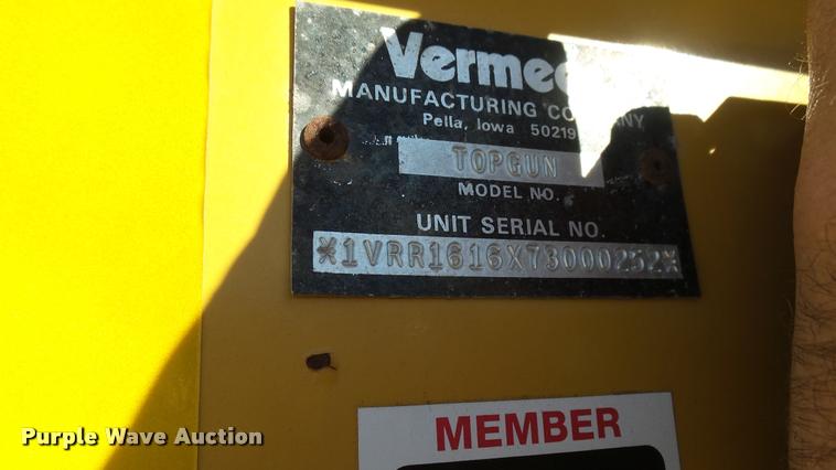 image for item L3967 2007 Vermeer Top Gun bale shredder