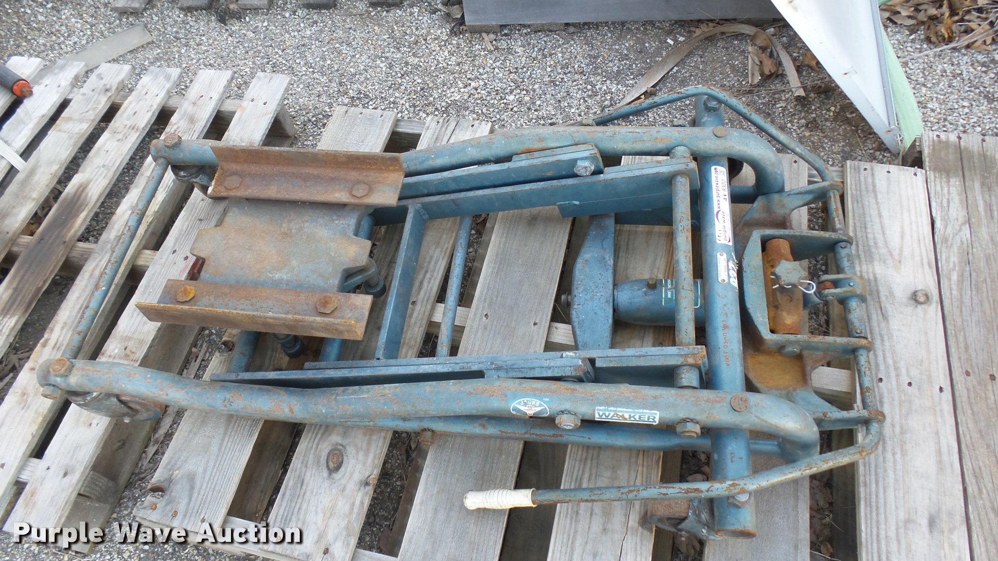 1983 Walker 93717 transmission jack in Hutchinson, KS Item AX9322