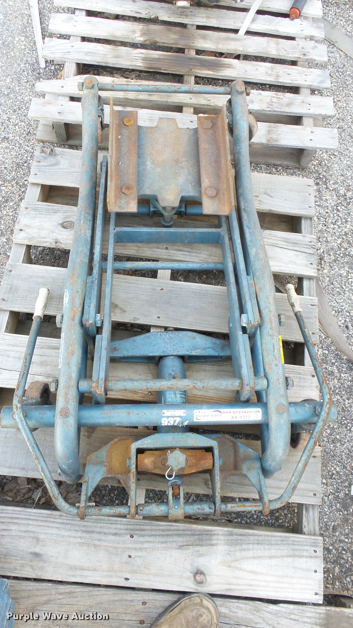 1983 Walker 93717 transmission jack in Hutchinson, KS Item AX9322