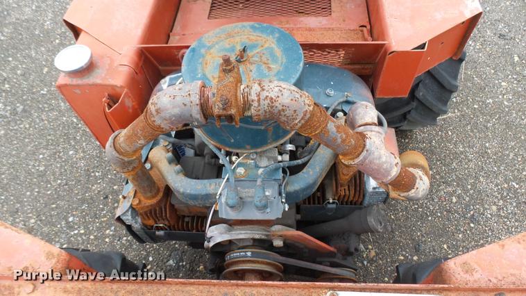 image for item AT9537 Hesston GMT200 Front Runner lawn mower