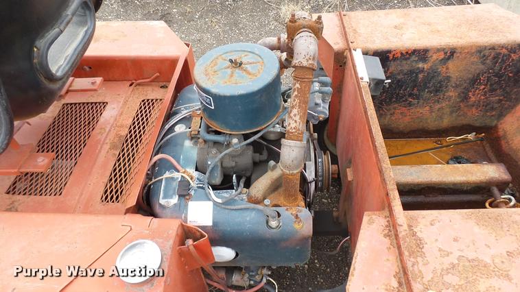 image for item AT9537 Hesston GMT200 Front Runner lawn mower