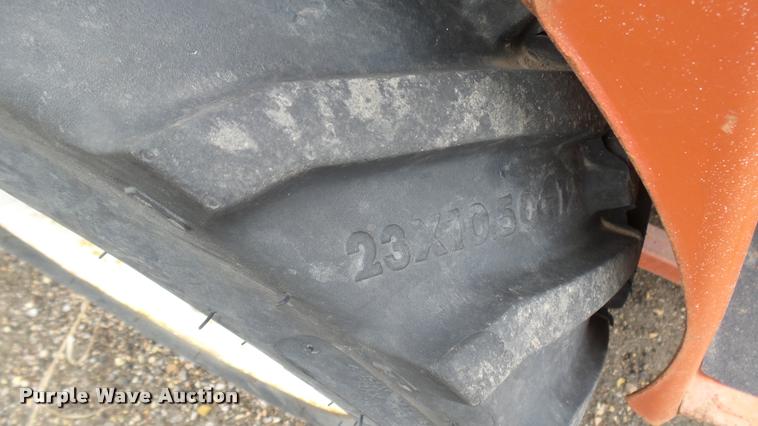 image for item AT9537 Hesston GMT200 Front Runner lawn mower