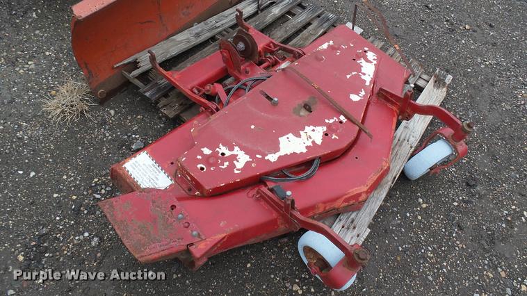 image for item AT9537 Hesston GMT200 Front Runner lawn mower