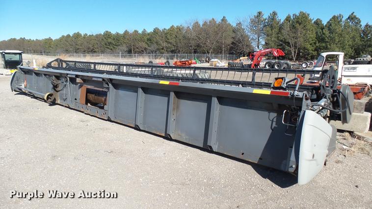 image for item AX9330 AGCO 8200 head