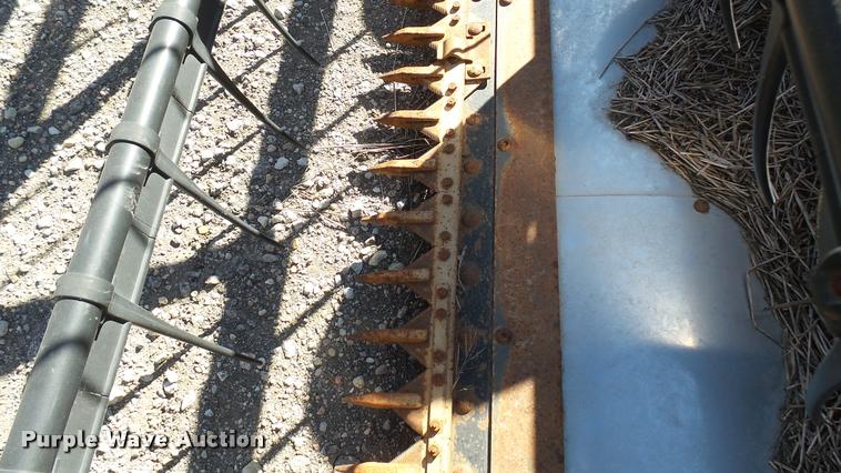 image for item AX9330 AGCO 8200 head