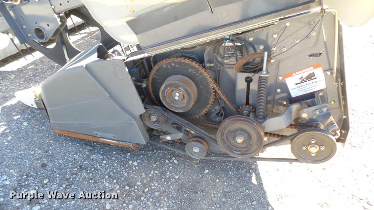 image for item AX9330 AGCO 8200 head