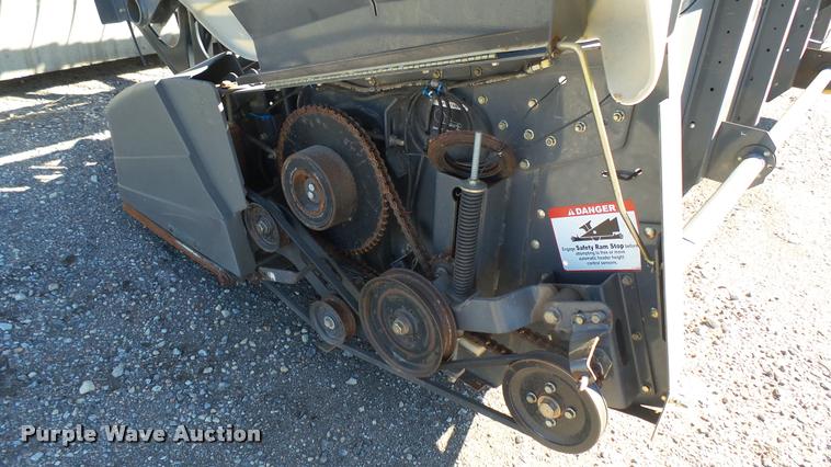 image for item AX9330 AGCO 8200 head