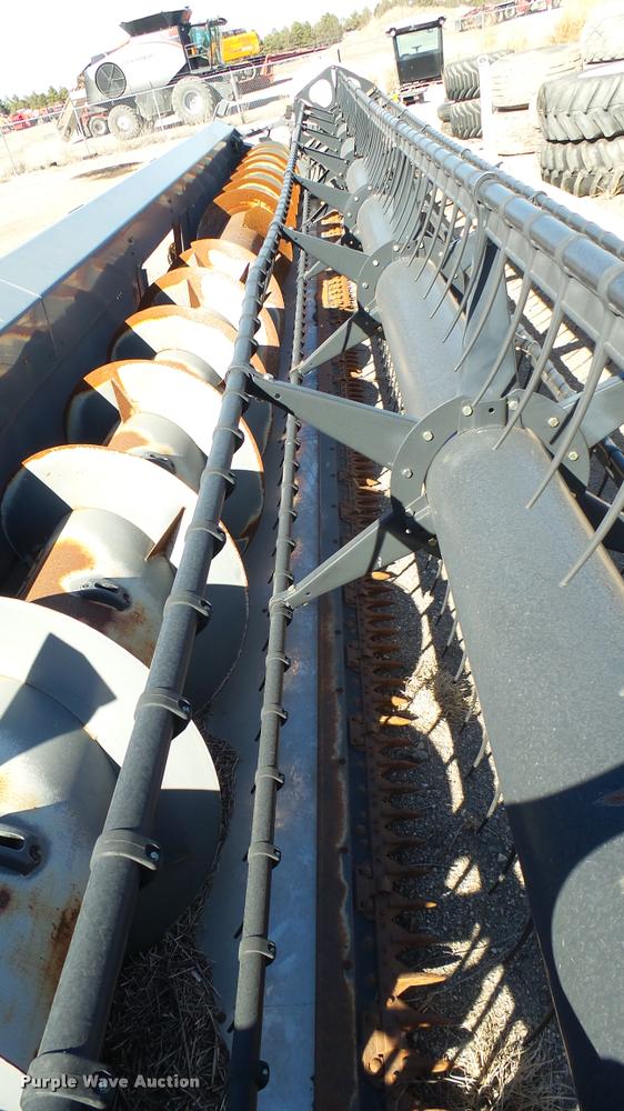 image for item AX9330 AGCO 8200 head