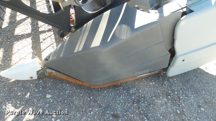 image for item AX9330 AGCO 8200 head