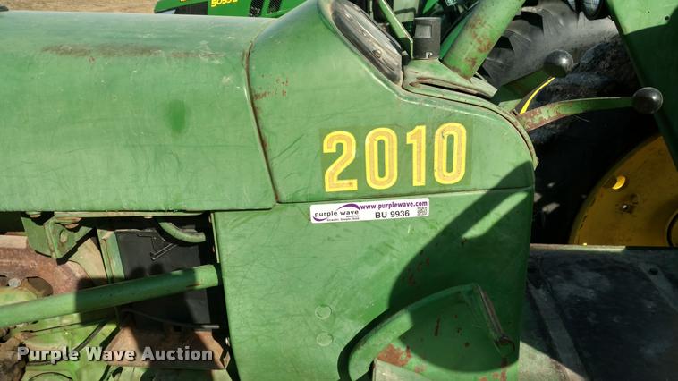 image for item BU9936 John Deere 2010 tractor