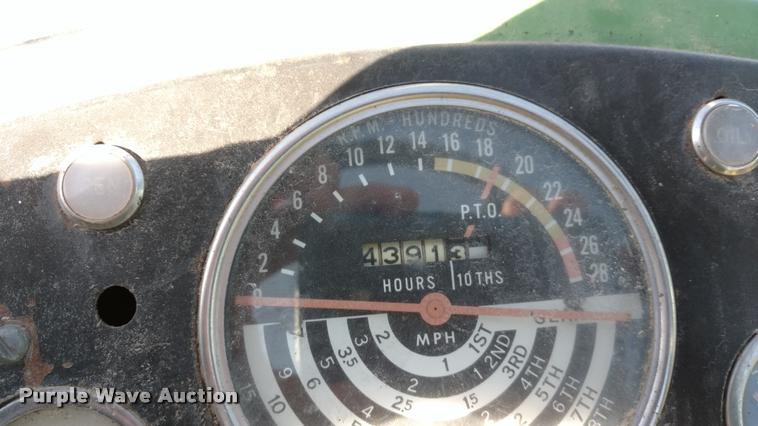 image for item BU9936 John Deere 2010 tractor