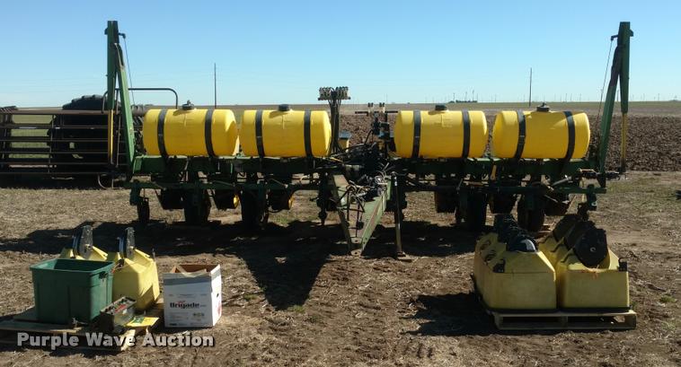 image for item BU9947 John Deere 7000 planter