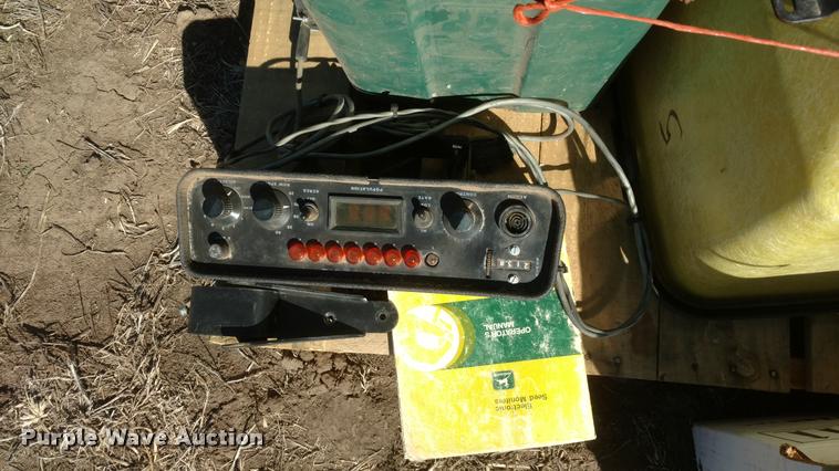 image for item BU9947 John Deere 7000 planter