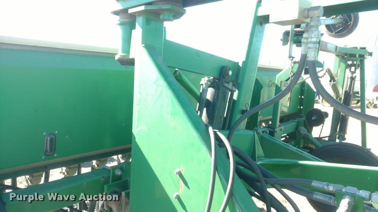 image for item BU9948 Great Plains Solid Stand 24 grain drill