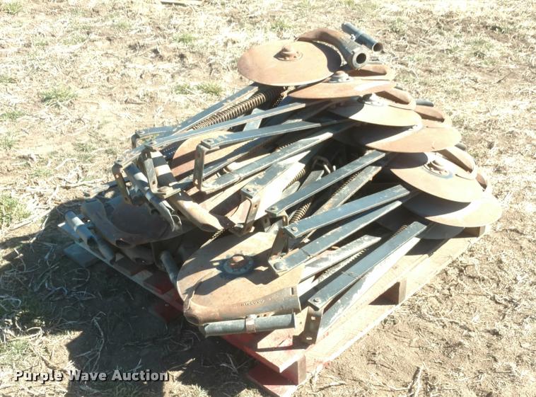 image for item BU9950 (20) John Deere row units