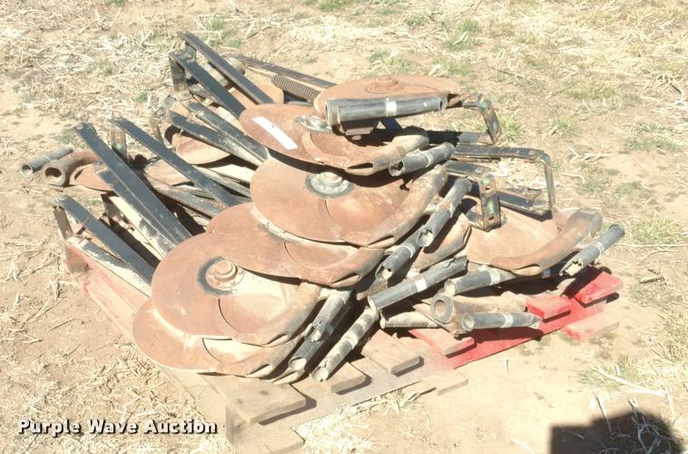 image for item BU9950 (20) John Deere row units