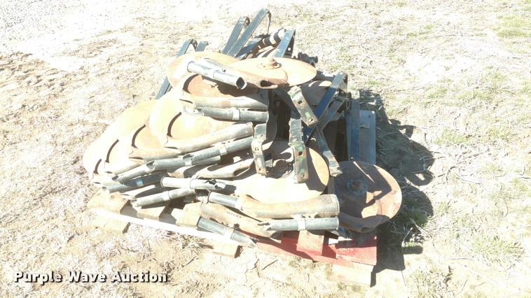 image for item BU9950 (20) John Deere row units