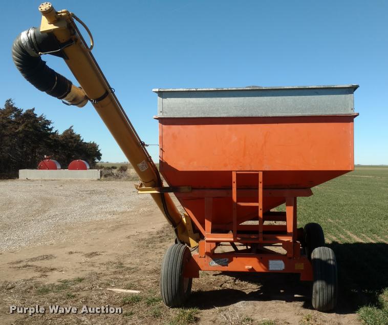 image for item BU9951 Huskee grain cart