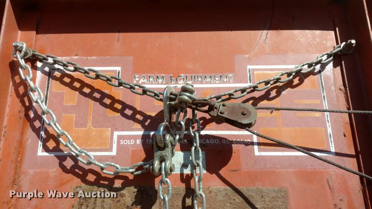 image for item BU9951 Huskee grain cart