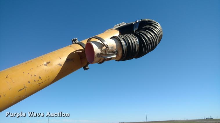 image for item BU9951 Huskee grain cart