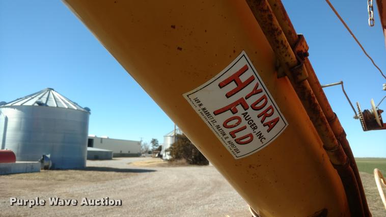 image for item BU9951 Huskee grain cart