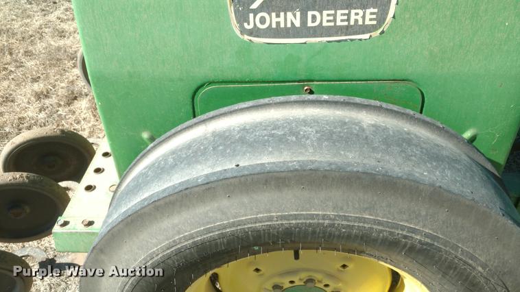 image for item BU9952 (2) John Deere 450 grain drills