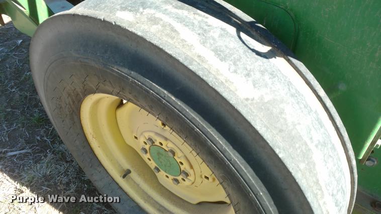 image for item BU9952 (2) John Deere 450 grain drills