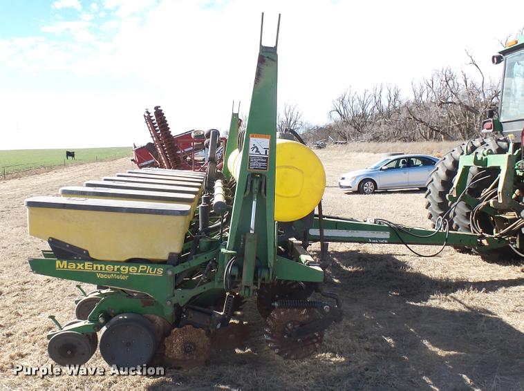image for item DA0389 John Deere 1750 Max Emerge Plus Vacumeter planter