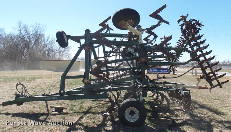 image for item DA0438 QuinStar Fallow Master sweep plow