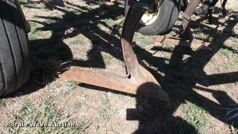 image for item DA0438 QuinStar Fallow Master sweep plow
