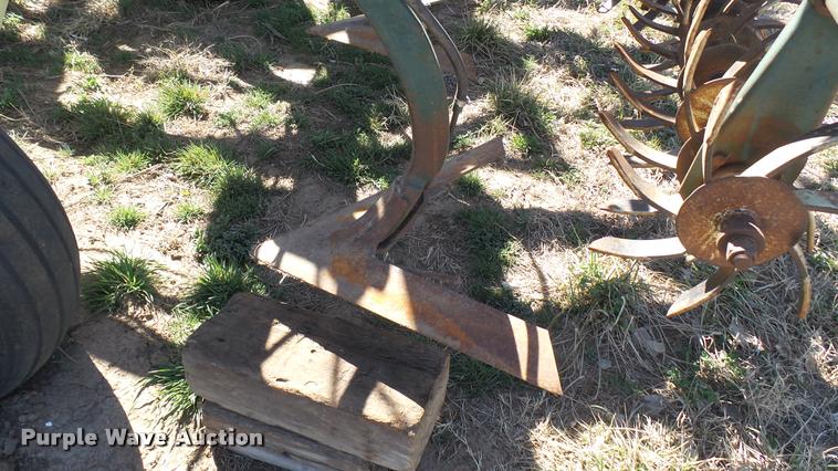 image for item DA0438 QuinStar Fallow Master sweep plow