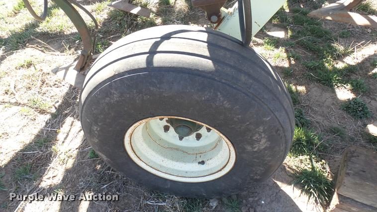 image for item DA0438 QuinStar Fallow Master sweep plow