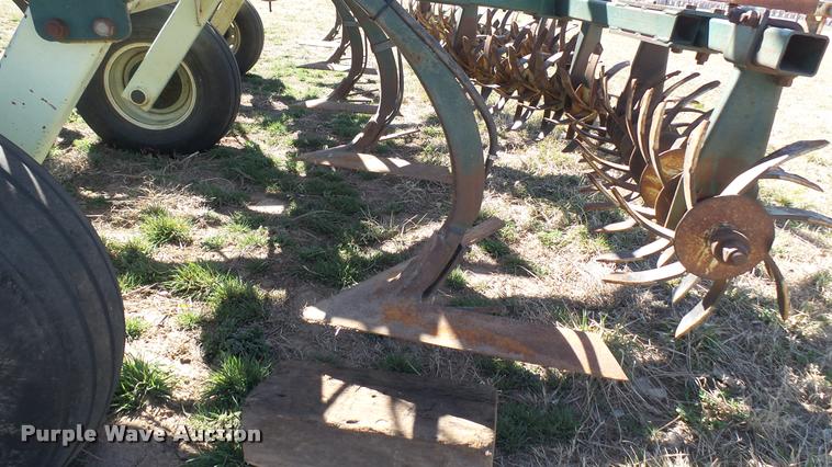 image for item DA0438 QuinStar Fallow Master sweep plow