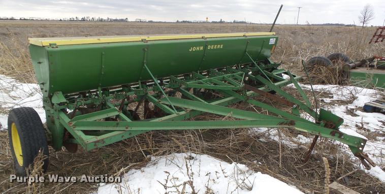 image for item DA0559 John Deere grain drill