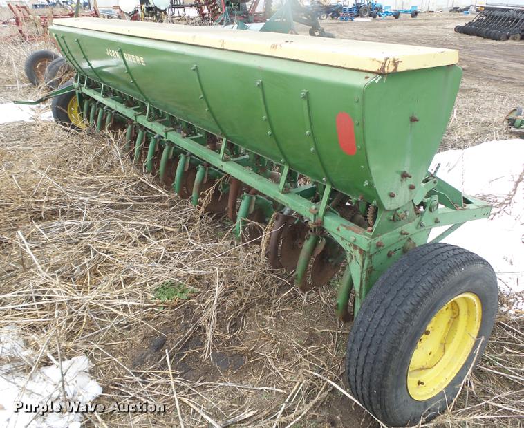 image for item DA0559 John Deere grain drill