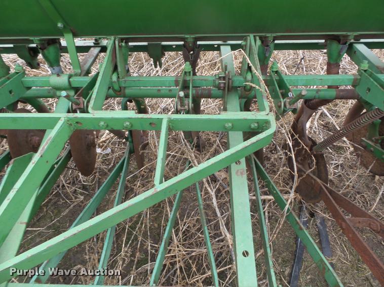 image for item DA0559 John Deere grain drill