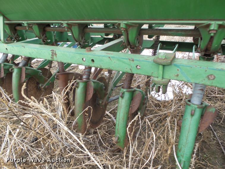 image for item DA0559 John Deere grain drill