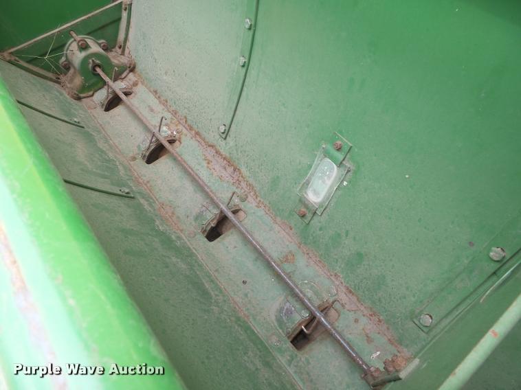 image for item DA0559 John Deere grain drill