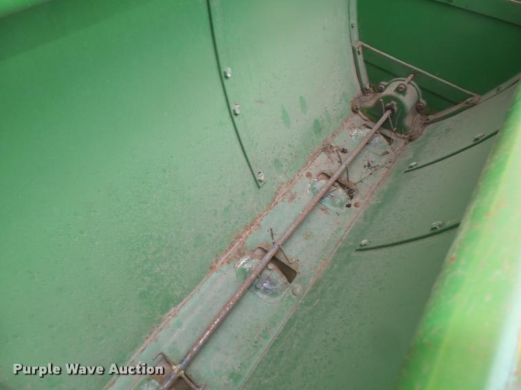 image for item DA0559 John Deere grain drill