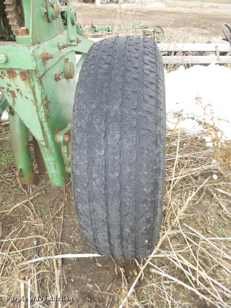 image for item DA0559 John Deere grain drill