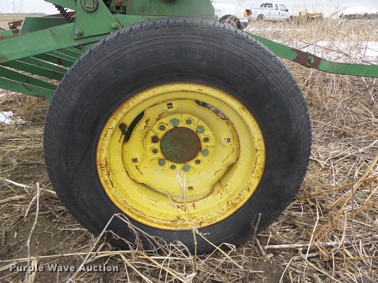 image for item DA0559 John Deere grain drill