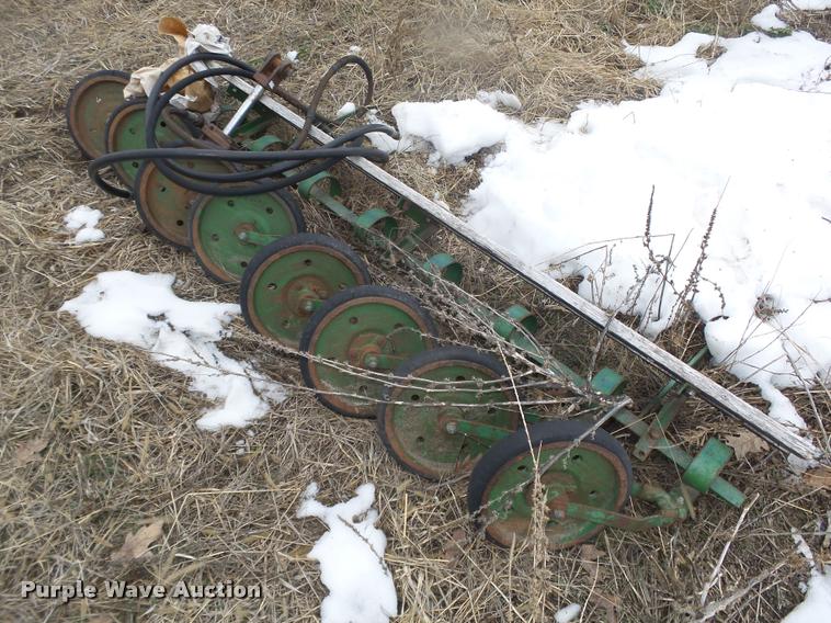 image for item DA0559 John Deere grain drill