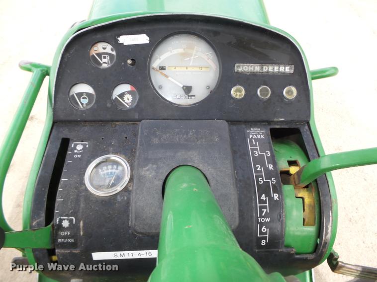 image for item DA0560 1969 John Deere 4020 row crop tractor