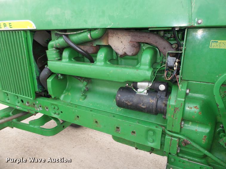 image for item DA0560 1969 John Deere 4020 row crop tractor