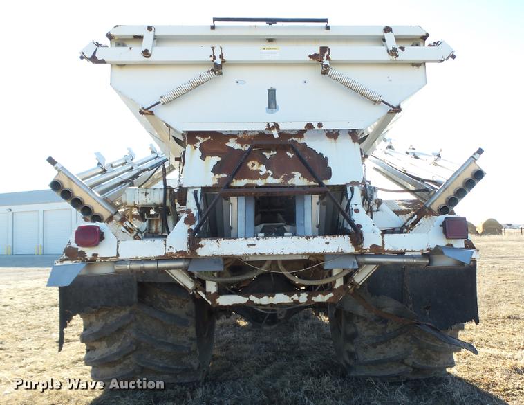 image for item DA0561 1982 International 1954 Easy Rider 1600C applicator truck