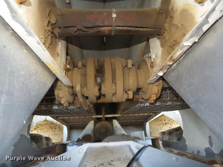 image for item DA0561 1982 International 1954 Easy Rider 1600C applicator truck