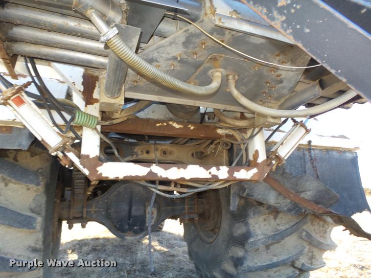 image for item DA0561 1982 International 1954 Easy Rider 1600C applicator truck